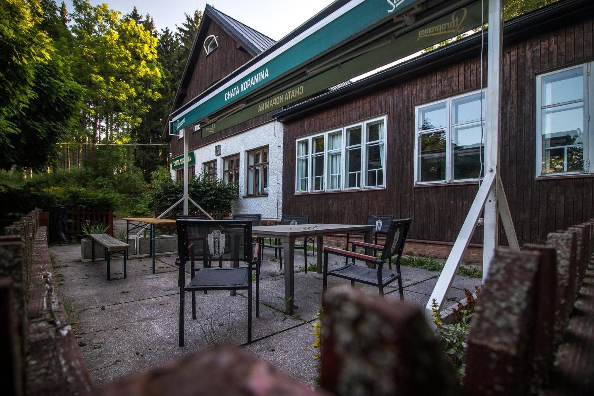 Kopanina Lodge *
